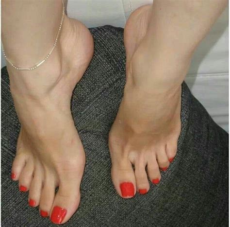 foot worship mature|Mature Foot Worship Porn Videos 